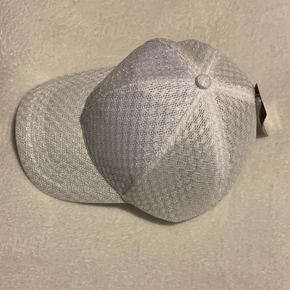 Blank White Mesh Lace hat with Tags - Picture 2 of 8